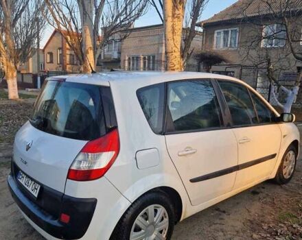 Белый Рено Сценик, объемом двигателя 1.6 л и пробегом 250 тыс. км за 5500 $, фото 2 на Automoto.ua