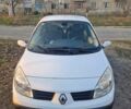 Белый Рено Сценик, объемом двигателя 1.6 л и пробегом 250 тыс. км за 5500 $, фото 1 на Automoto.ua