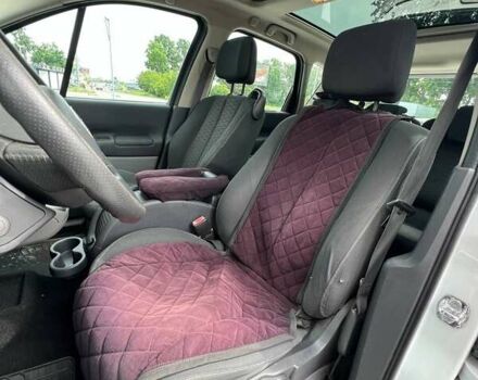 Білий Рено Сценік, об'ємом двигуна 1.46 л та пробігом 228 тис. км за 4990 $, фото 27 на Automoto.ua