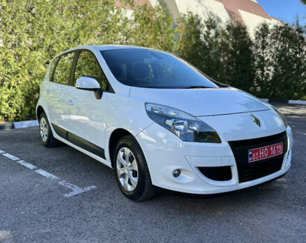 Білий Рено Сценік, об'ємом двигуна 1.6 л та пробігом 110 тис. км за 8200 $, фото 1 на Automoto.ua