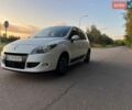 Білий Рено Сценік, об'ємом двигуна 1.6 л та пробігом 190 тис. км за 7000 $, фото 1 на Automoto.ua