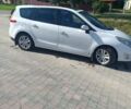 Рено Сценик 2009 в Львове на Automoto.ua Белый Рено Сценик, объемом двигателя 2 л и пробегом 360 тыс. км за 7500 $, фото 1 на Automoto.ua