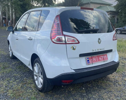 Рено Сценик 2010 в Луцке на Automoto.ua Белый Рено Сценик, объемом двигателя 1.5 л и пробегом 218 тыс. км за 7500 $, фото 4 на Automoto.ua