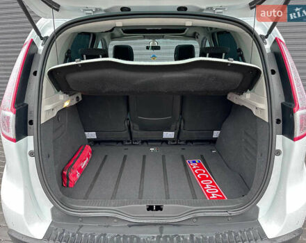 Белый Рено Сценик, объемом двигателя 1.4 л и пробегом 203 тыс. км за 7700 $, фото 7 на Automoto.ua