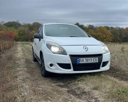 Рено Сценик 2010 в Кропивницком (Кировограде) на Automoto.ua Белый Рено Сценик, объемом двигателя 1.5 л и пробегом 280 тыс. км за 6400 $, фото 12 на Automoto.ua