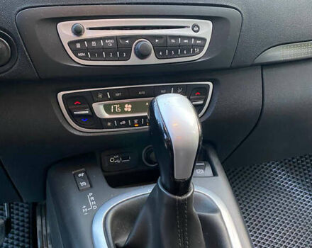 Рено Сценик 2010 в Львове на Automoto.ua Белый Рено Сценик, объемом двигателя 1.46 л и пробегом 230 тыс. км за 8800 $, фото 5 на Automoto.ua