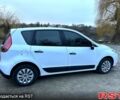 Белый Рено Сценик, объемом двигателя 1.5 л и пробегом 218 тыс. км за 6300 $, фото 2 на Automoto.ua