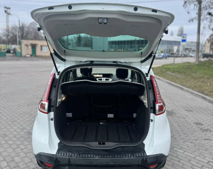 Білий Рено Сценік, об'ємом двигуна 1.6 л та пробігом 165 тис. км за 8200 $, фото 47 на Automoto.ua