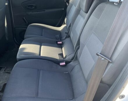 Білий Рено Сценік, об'ємом двигуна 0 л та пробігом 260 тис. км за 2600 $, фото 4 на Automoto.ua