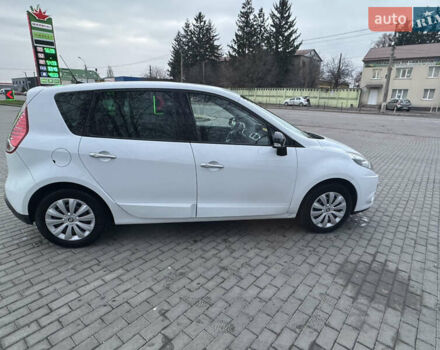 Білий Рено Сценік, об'ємом двигуна 1.6 л та пробігом 165 тис. км за 8200 $, фото 14 на Automoto.ua