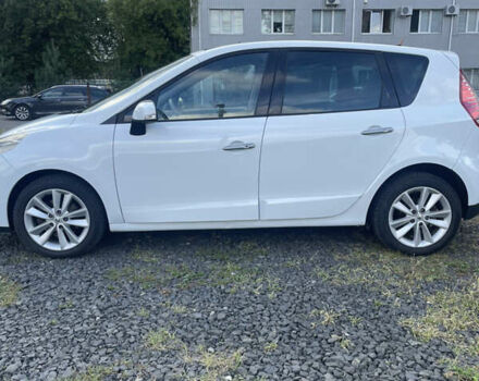 Рено Сценик 2010 в Луцке на Automoto.ua Белый Рено Сценик, объемом двигателя 1.5 л и пробегом 218 тыс. км за 7500 $, фото 3 на Automoto.ua