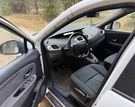 Белый Рено Сценик, объемом двигателя 1.5 л и пробегом 186 тыс. км за 5950 $, фото 10 на Automoto.ua