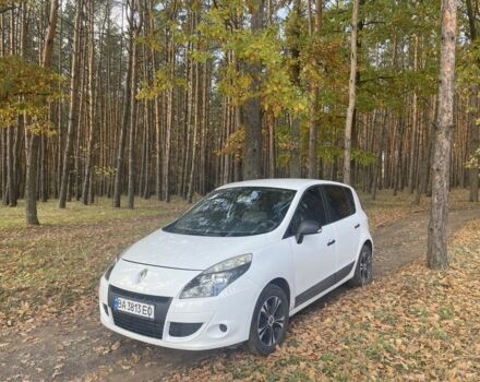 Білий Рено Сценік, об'ємом двигуна 1.5 л та пробігом 290 тис. км за 5998 $, фото 1 на Automoto.ua