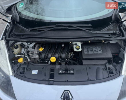 Білий Рено Сценік, об'ємом двигуна 1.6 л та пробігом 165 тис. км за 8200 $, фото 61 на Automoto.ua