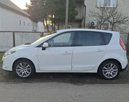 Білий Рено Сценік, об'ємом двигуна 2 л та пробігом 237 тис. км за 7500 $, фото 46 на Automoto.ua