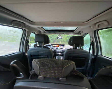 Рено Сценик 2010 в Львове на Automoto.ua Белый Рено Сценик, объемом двигателя 1.46 л и пробегом 230 тыс. км за 8800 $, фото 12 на Automoto.ua