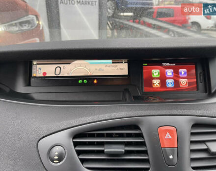 Белый Рено Сценик, объемом двигателя 1.5 л и пробегом 221 тыс. км за 6800 $, фото 11 на Automoto.ua