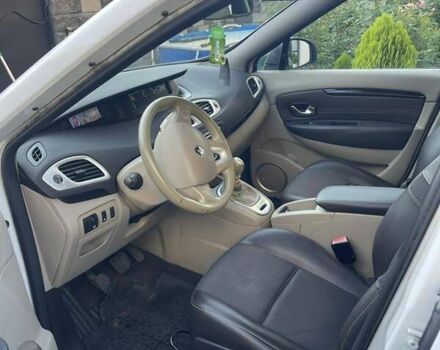 Білий Рено Сценік, об'ємом двигуна 1.87 л та пробігом 302 тис. км за 7700 $, фото 2 на Automoto.ua