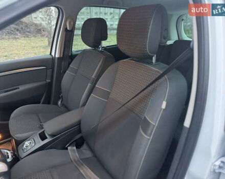 Білий Рено Сценік, об'ємом двигуна 1.6 л та пробігом 165 тис. км за 8200 $, фото 77 на Automoto.ua