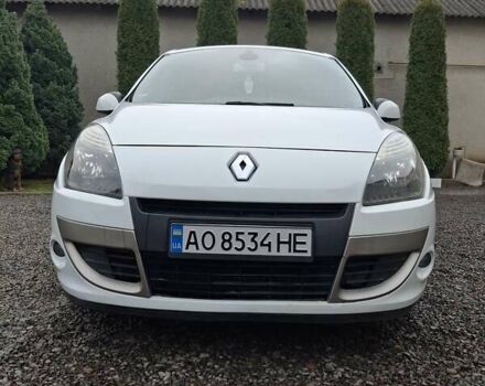 Білий Рено Сценік, об'ємом двигуна 2 л та пробігом 237 тис. км за 7500 $, фото 2 на Automoto.ua