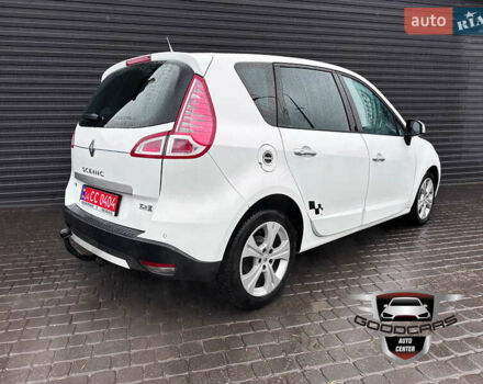 Белый Рено Сценик, объемом двигателя 1.4 л и пробегом 203 тыс. км за 7700 $, фото 1 на Automoto.ua