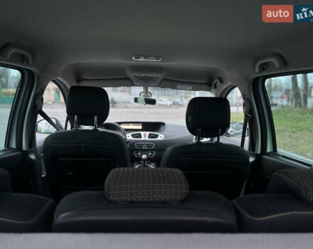 Білий Рено Сценік, об'ємом двигуна 1.6 л та пробігом 165 тис. км за 8200 $, фото 54 на Automoto.ua