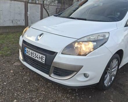 Білий Рено Сценік, об'ємом двигуна 2 л та пробігом 237 тис. км за 7500 $, фото 49 на Automoto.ua