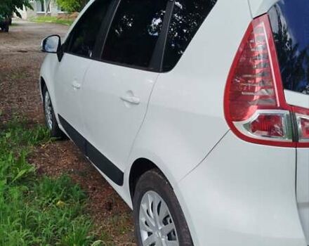 Білий Рено Сценік, об'ємом двигуна 1.46 л та пробігом 303 тис. км за 5850 $, фото 4 на Automoto.ua