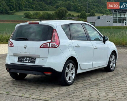Белый Рено Сценик, объемом двигателя 1.5 л и пробегом 179 тыс. км за 7800 $, фото 5 на Automoto.ua