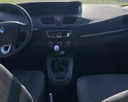 Білий Рено Сценік, об'ємом двигуна 0 л та пробігом 260 тис. км за 2600 $, фото 6 на Automoto.ua