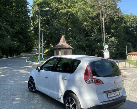 Белый Рено Сценик, объемом двигателя 1.5 л и пробегом 171 тыс. км за 7600 $, фото 6 на Automoto.ua