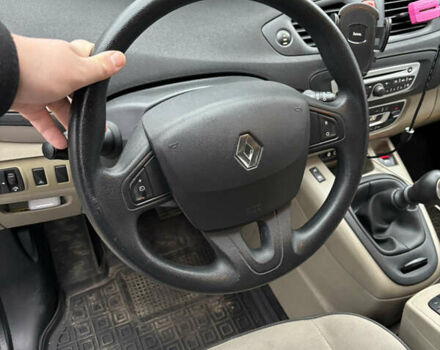 Белый Рено Сценик, объемом двигателя 1.46 л и пробегом 294 тыс. км за 6890 $, фото 29 на Automoto.ua