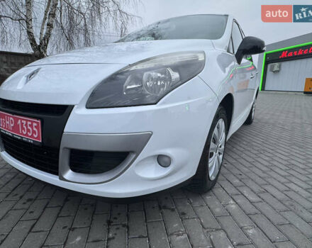 Білий Рено Сценік, об'ємом двигуна 1.6 л та пробігом 165 тис. км за 8200 $, фото 19 на Automoto.ua