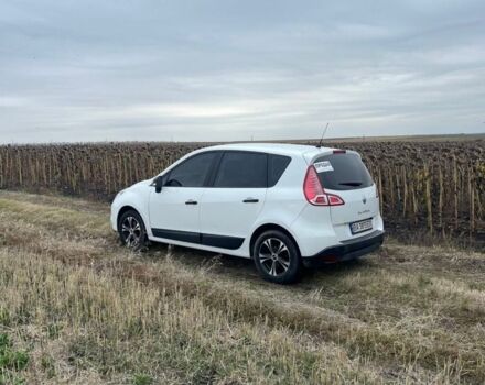 Рено Сценик 2010 в Кропивницком (Кировограде) на Automoto.ua Белый Рено Сценик, объемом двигателя 1.5 л и пробегом 280 тыс. км за 6400 $, фото 13 на Automoto.ua