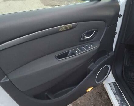 Білий Рено Сценік, об'ємом двигуна 2 л та пробігом 237 тис. км за 7500 $, фото 52 на Automoto.ua