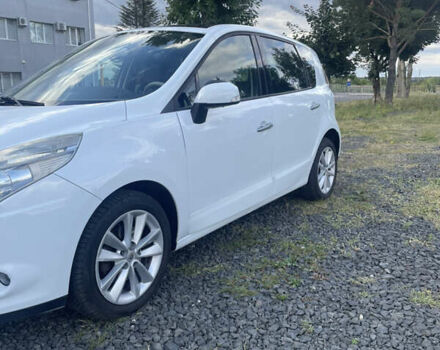 Рено Сценик 2010 в Луцке на Automoto.ua Белый Рено Сценик, объемом двигателя 1.5 л и пробегом 218 тыс. км за 7500 $, фото 2 на Automoto.ua