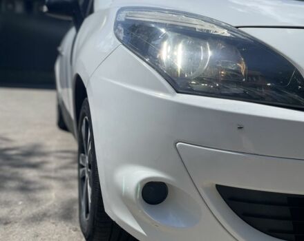 Рено Сценик 2010 в Кропивницком (Кировограде) на Automoto.ua Белый Рено Сценик, объемом двигателя 1.5 л и пробегом 280 тыс. км за 6400 $, фото 10 на Automoto.ua