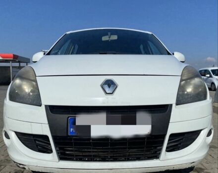 Білий Рено Сценік, об'ємом двигуна 0 л та пробігом 260 тис. км за 2600 $, фото 1 на Automoto.ua