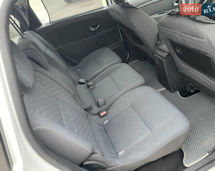 Белый Рено Сценик, объемом двигателя 1.5 л и пробегом 221 тыс. км за 6800 $, фото 22 на Automoto.ua