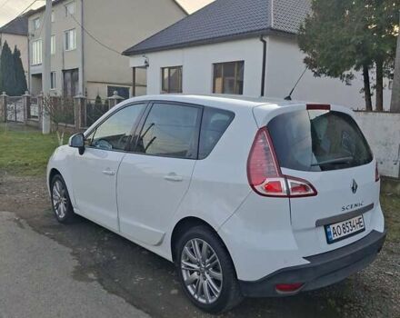Білий Рено Сценік, об'ємом двигуна 2 л та пробігом 237 тис. км за 7500 $, фото 48 на Automoto.ua