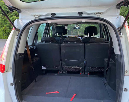 Рено Сценик 2010 в Львове на Automoto.ua Белый Рено Сценик, объемом двигателя 1.46 л и пробегом 230 тыс. км за 8800 $, фото 14 на Automoto.ua