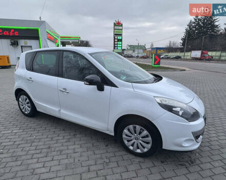 Білий Рено Сценік, об'ємом двигуна 1.6 л та пробігом 165 тис. км за 8200 $, фото 15 на Automoto.ua