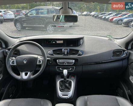 Белый Рено Сценик, объемом двигателя 1.5 л и пробегом 219 тыс. км за 8900 $, фото 13 на Automoto.ua