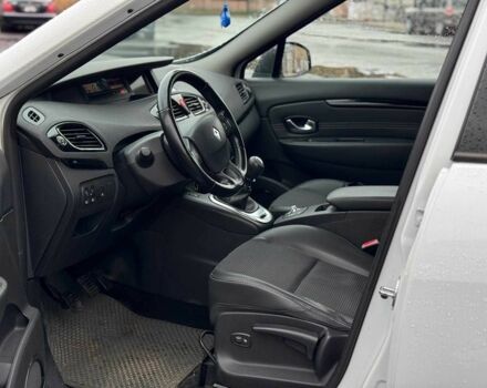 Білий Рено Сценік, об'ємом двигуна 1.9 л та пробігом 242 тис. км за 6940 $, фото 16 на Automoto.ua