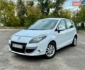 Белый Рено Сценик, объемом двигателя 2 л и пробегом 153 тыс. км за 7900 $, фото 1 на Automoto.ua