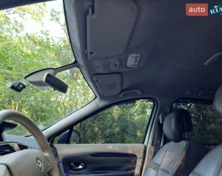 Білий Рено Сценік, об'ємом двигуна 1.6 л та пробігом 303 тис. км за 8000 $, фото 3 на Automoto.ua