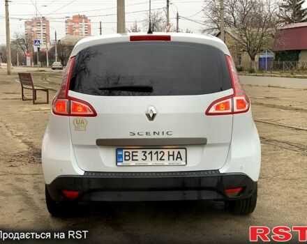 Рено Сценік 2011 у Миколаєві на Automoto.ua Білий Рено Сценік, об'ємом двигуна 2 л та пробігом 257 тис. км за 7999 $, фото 3 на Automoto.ua
