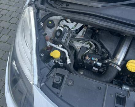 Белый Рено Сценик, объемом двигателя 1.46 л и пробегом 256 тыс. км за 7300 $, фото 18 на Automoto.ua