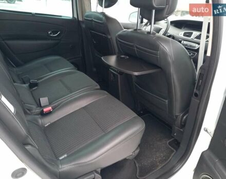 Білий Рено Сценік, об'ємом двигуна 1.5 л та пробігом 221 тис. км за 8150 $, фото 15 на Automoto.ua