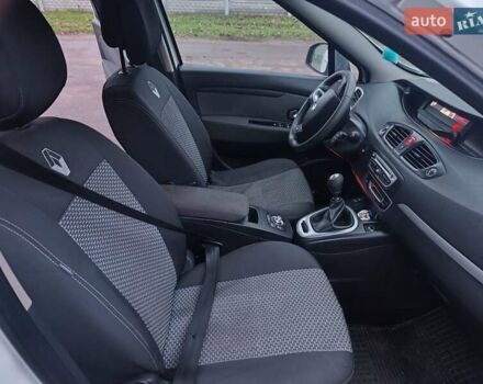 Белый Рено Сценик, объемом двигателя 1.6 л и пробегом 260 тыс. км за 7100 $, фото 8 на Automoto.ua